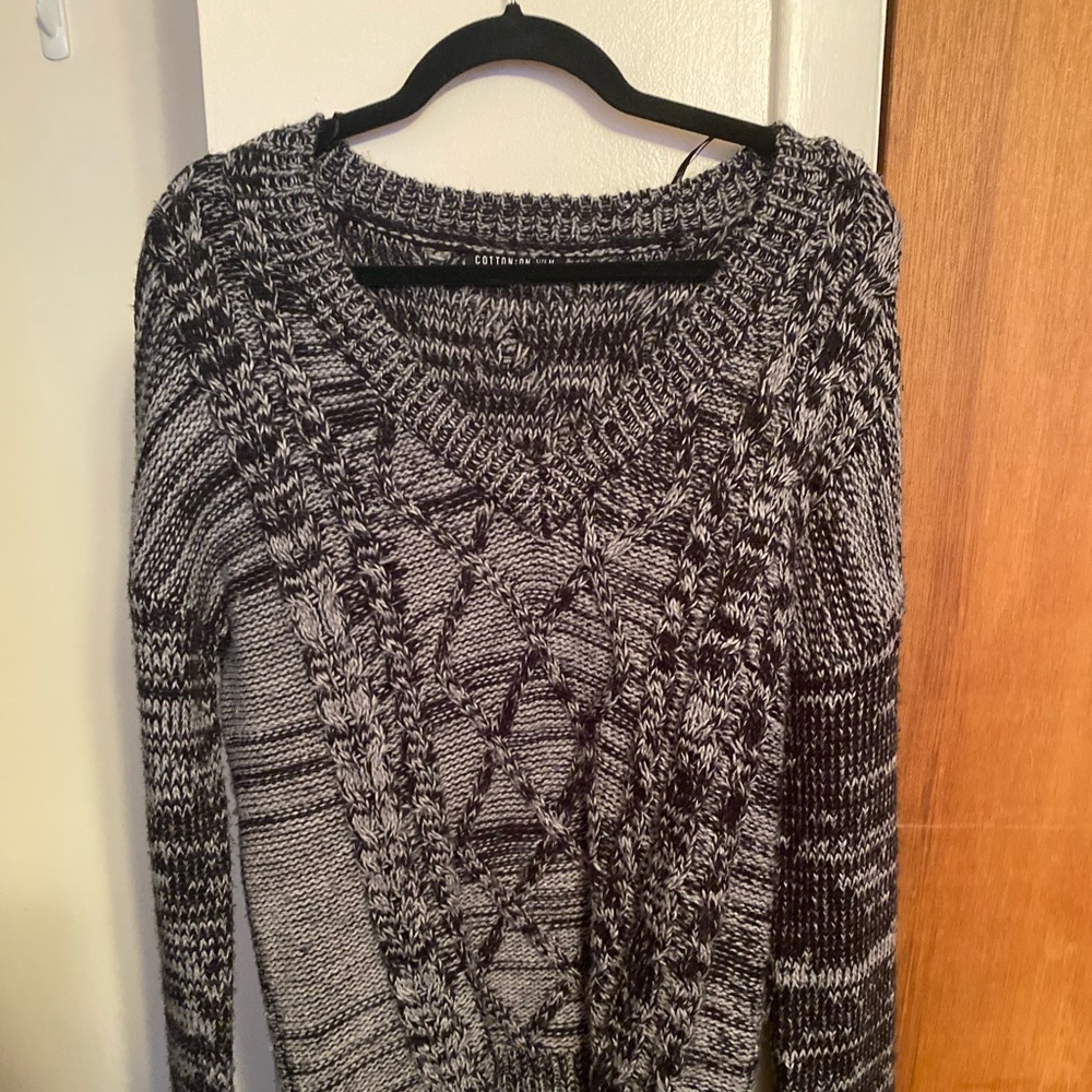 Cotton : On | Black & Grey Sweater